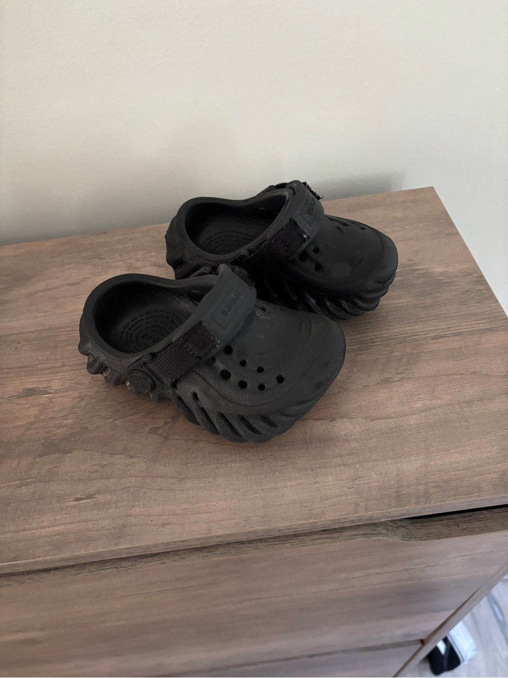 CROCS Kids Black Vented Clog with Back Strap